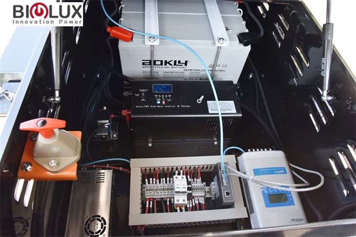 mobile solar CCTV+light trailer (3)